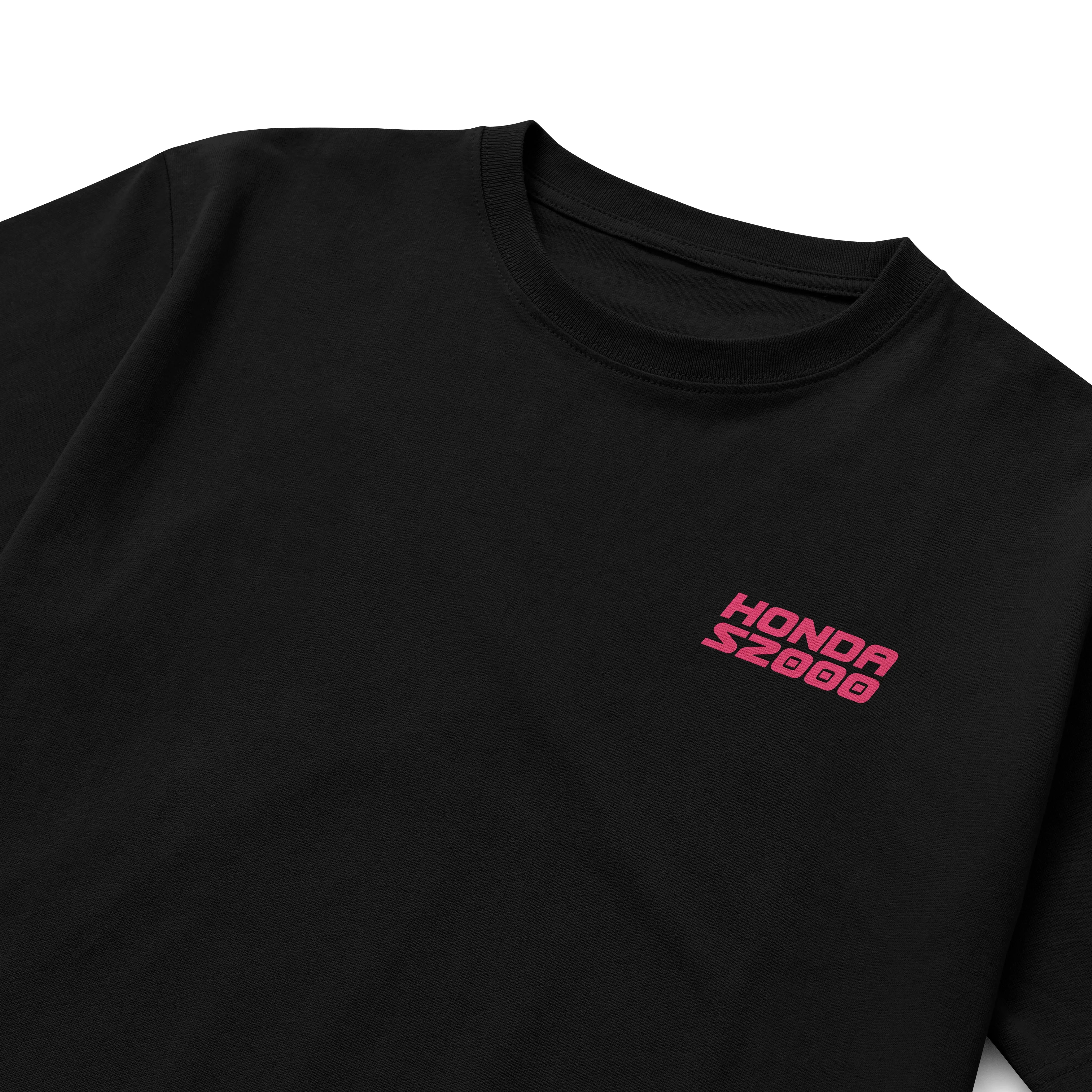 Look completo com a Camiseta Suki em um visual casual urbano.