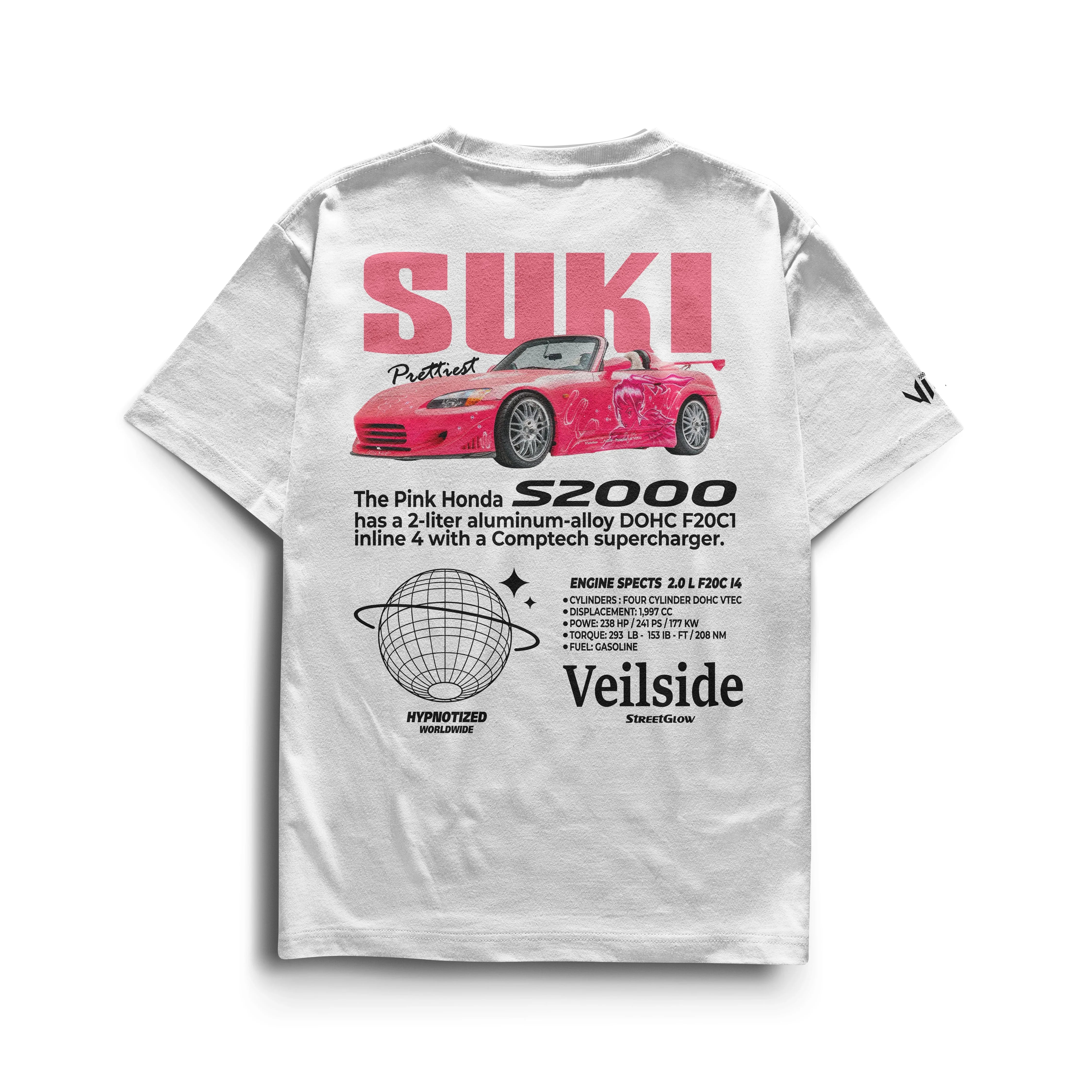 Detalhe da gola canelada e costura reforçada da Camiseta Suki.


